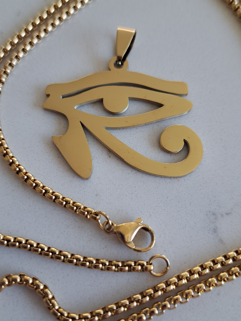 Egyptian Sacred Eye of Horus Necklace - Elegant Women's Jewelry